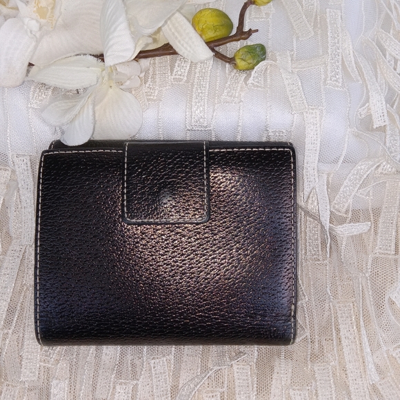 Kate Spade Leather Wallet - Picture 3 of 7